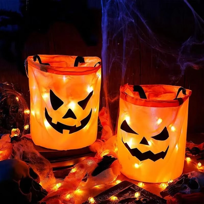Halloweenové sladkostové vedro s motívom tekvice a LED osvetlením – Lumivaro