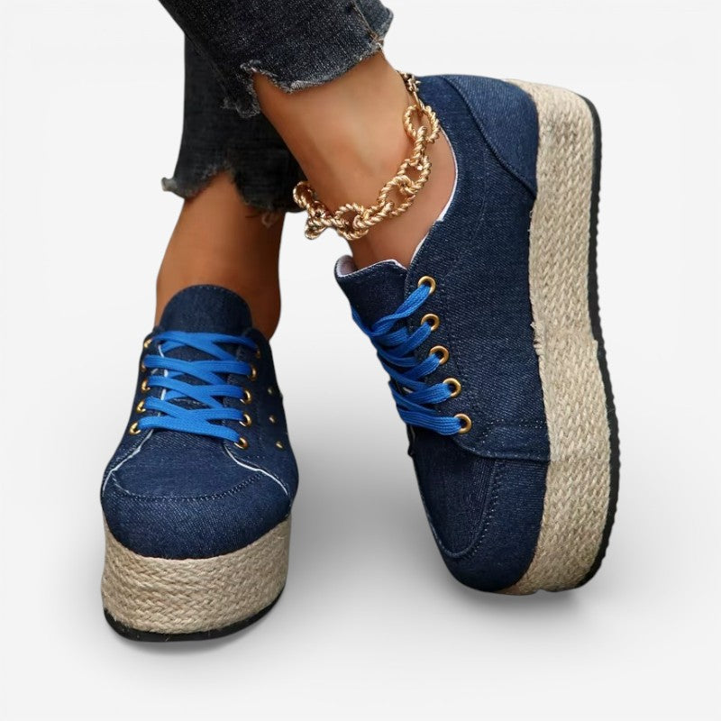 Elvara round toe shoes med snørelukning