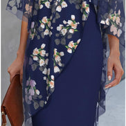 Elvara Lang kjole med blomsterprint og rund hals