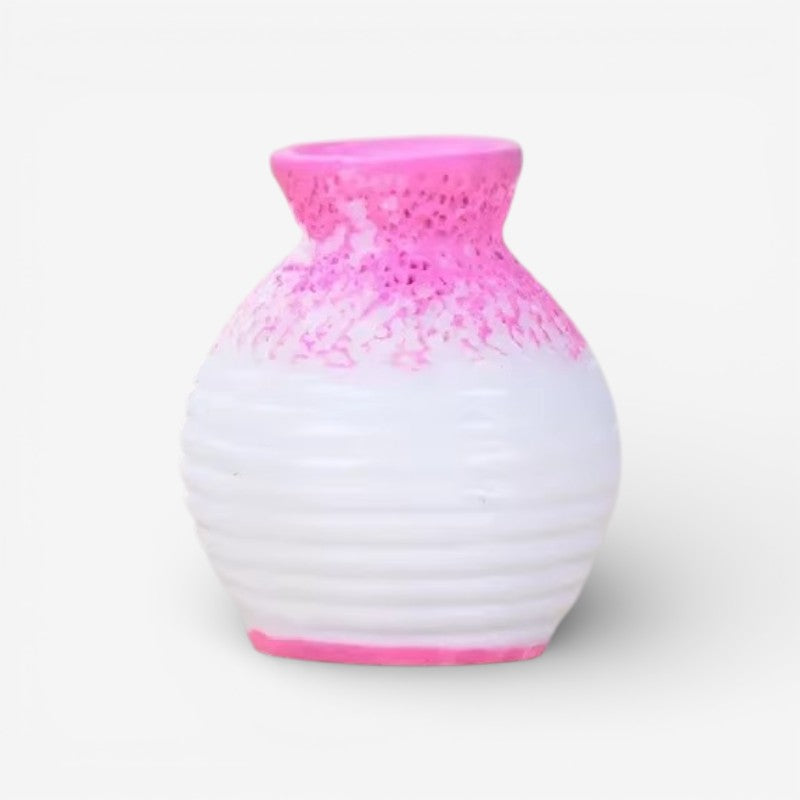 Varena mini blomstervase i resin – lille vase til bord eller hylde