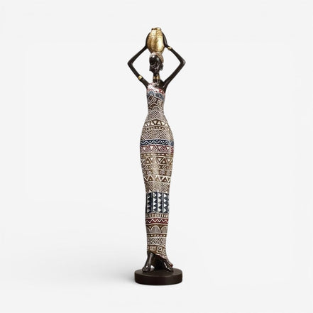 Femora kvindefigur i resin – dekorativ skulptur til bord eller hylde