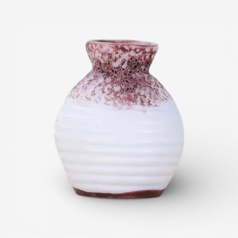 Varena mini blomstervase i resin – lille vase til bord eller hylde